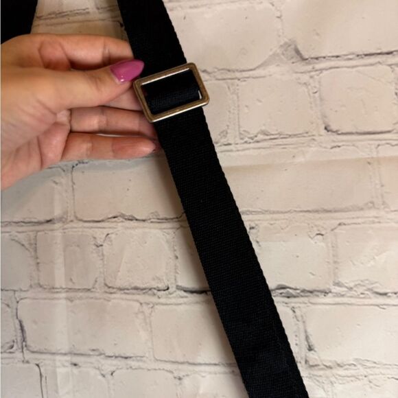 Matt & Nat Black Men Laptop Bag 14x14x3.5 - Picture 6 of 15